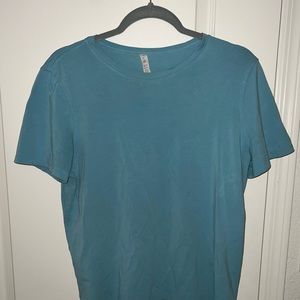 Lululemon womens t shirt size 8